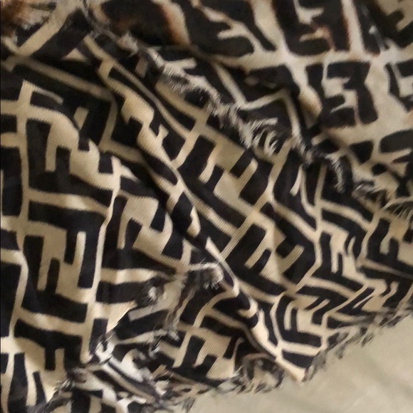 Fendi logo/leopard print scarf - Picture 4 of 4